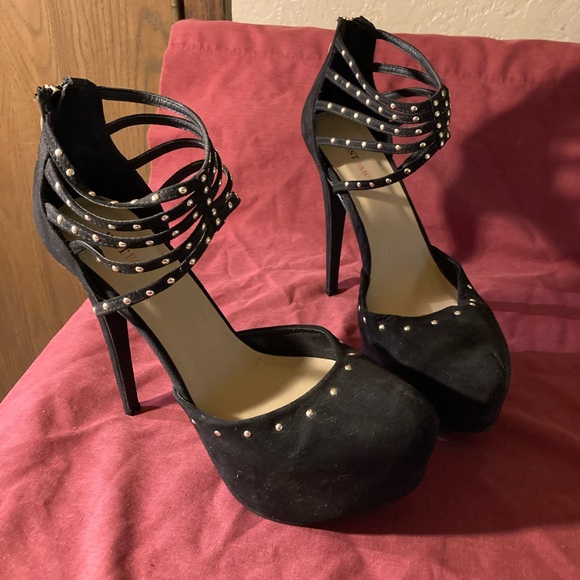 JustFab Shoes - 6” Platform Heels Sz 10